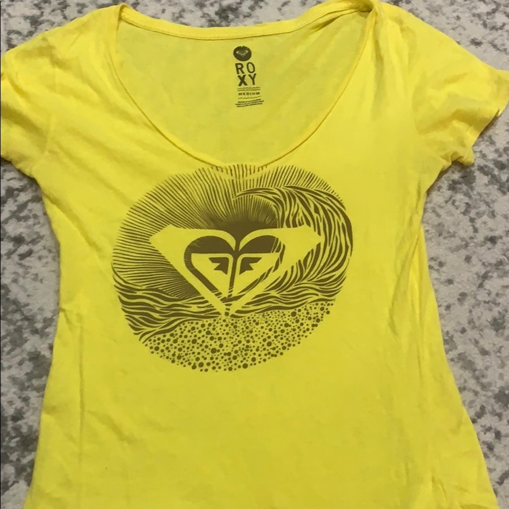 Roxy v neck t